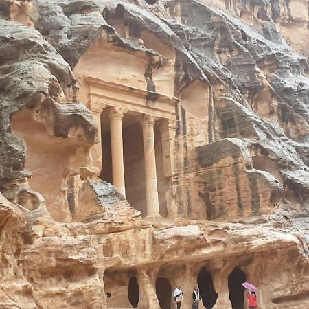 Bedouin home Petra Ayn Amun Buitenkant foto